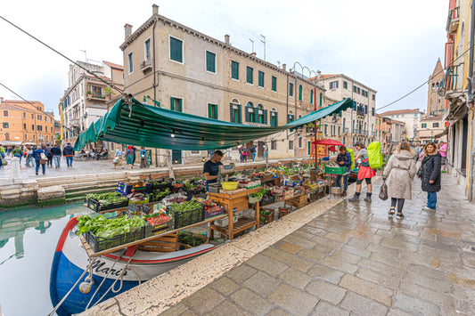 Venezia channel market