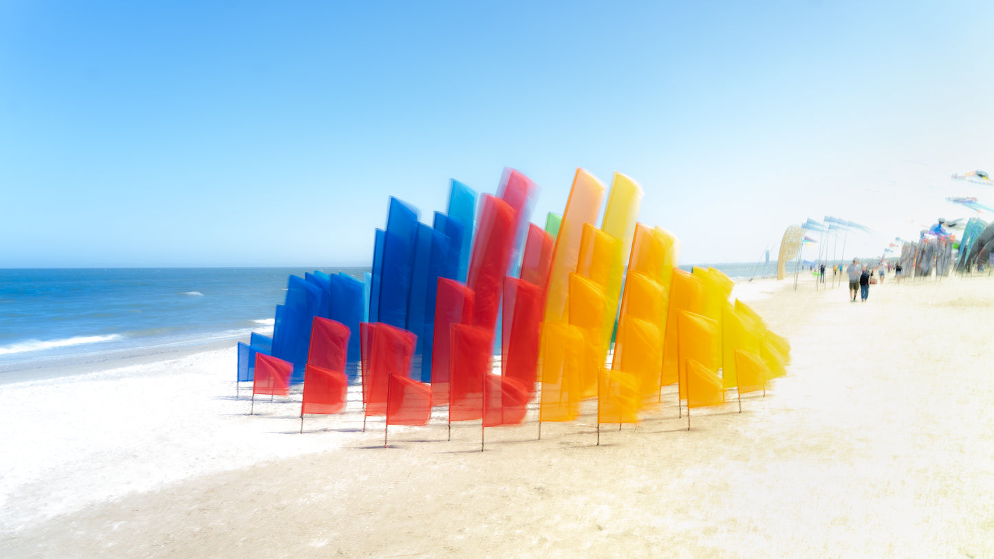 Wind Art on the Beach – Colors in Motion