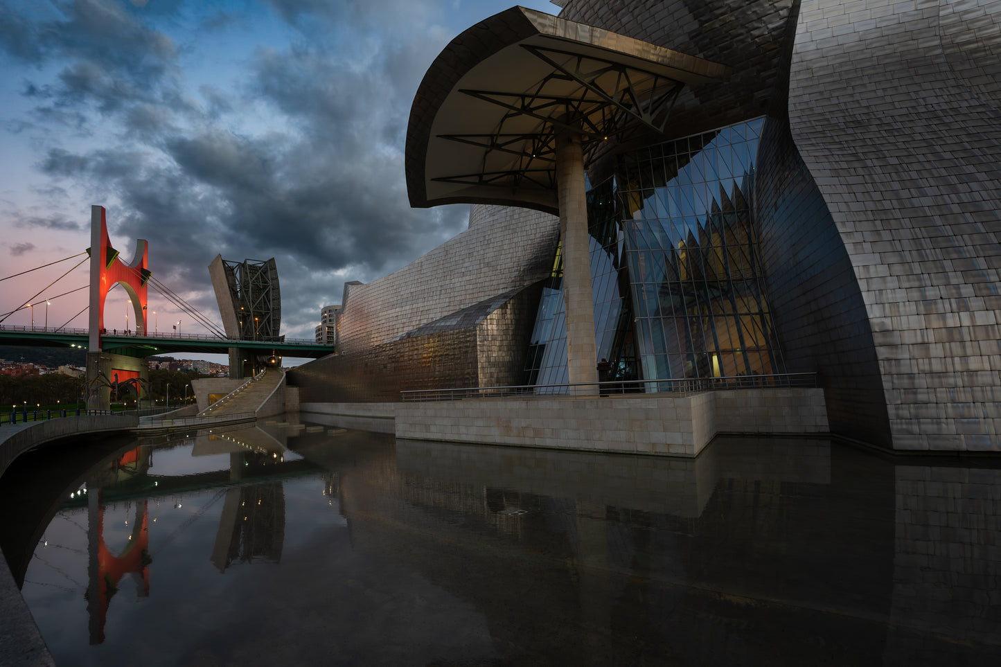 Guggenheim Museum, Bilbao – Evening Reflections and Modern Majesty